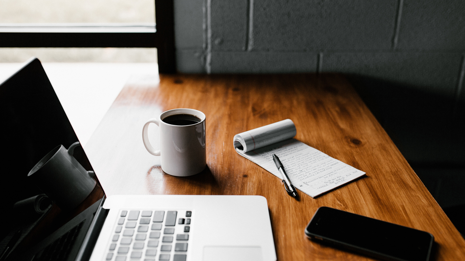 decluttering your work space